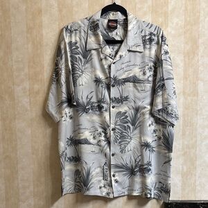 Harley-Davidson Men's Tropical Print Shirt - Black and Gray- never worn